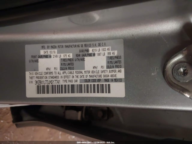 44001941 :رقم المزاد ، 3MZBN1U73JM217741 vin ، 2018 Mazda Mazda3 Sport مزاد بيع