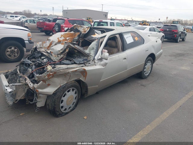 1996 LEXUS LS JT8BH22F3T0056709 Photo 1