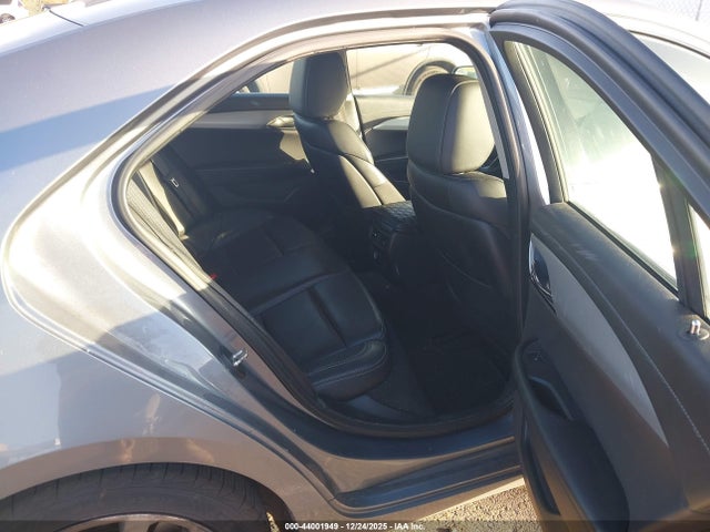 44001949 :رقم المزاد ، 1G6AB5RXXJ0107475 vin ، 2018 Cadillac Ats Luxury مزاد بيع