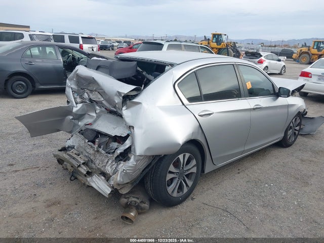 Honda ACCORD LX 2015 1HGCR2E32FA172472 Image 4