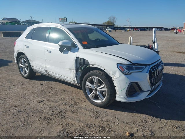 2021 AUDI Q3 WA1EECF31M1154057 Photo 0