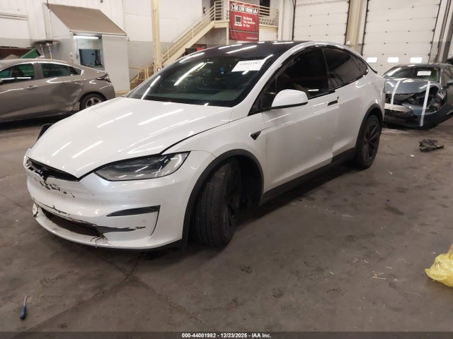 Продаж на аукціоні авто 2022 Tesla Model X Dual Motor All-wheel Drive, vin: 7SAXCBE56NF328525, номер лоту: 44001982