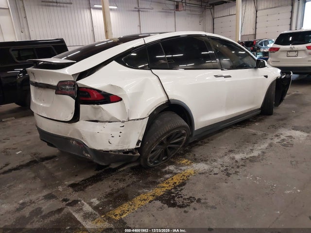 Продаж на аукціоні авто 2022 Tesla Model X Dual Motor All-wheel Drive, vin: 7SAXCBE56NF328525, номер лоту: 44001982