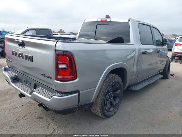 1C6SRFFT8TN215546 RAM 1500 Big Horn 4x4 5&#039;7 Box