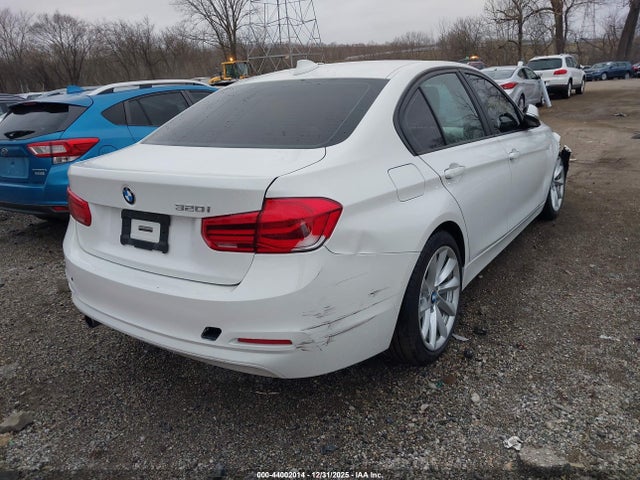 Продажа на аукционе авто 2018 Bmw 320i, vin: WBA8E1G5XJNU90489, номер лота: 44002014