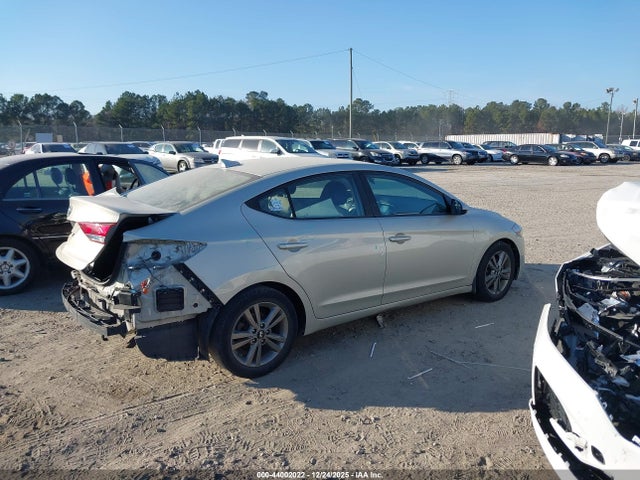 5NPD84LF4JH359499 Hyundai ELANTRA SEL