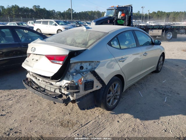 5NPD84LF4JH359499 Hyundai ELANTRA SEL