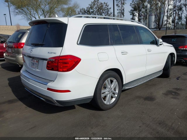 2014 MERCEDES-BENZ GL 350 BLUETEC 4JGDF2EE8EA281607 Photo 3