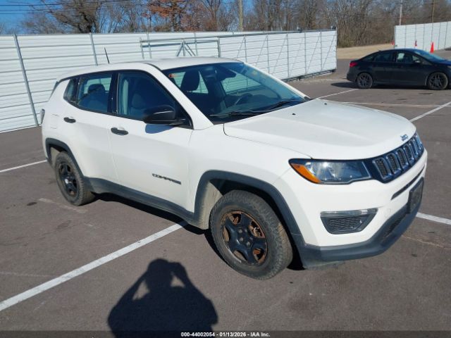 2018 JEEP COMPASS 3C4NJCAB2JT318176 Photo 0