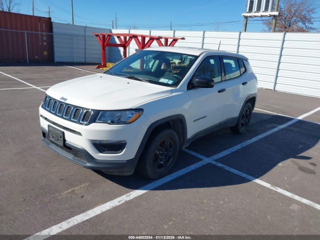 2018 JEEP COMPASS 3C4NJCAB2JT318176 Photo 1