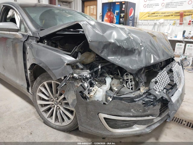 2017 LINCOLN MKZ 3LN6L5D98HR613305 Photo 5