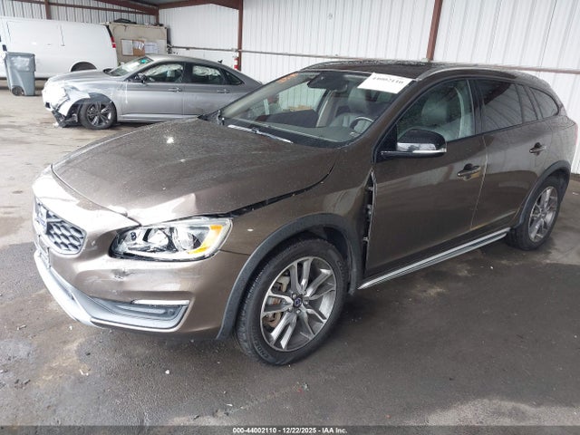 2015 VOLVO V60 CROSS COUNTRY YV4612HK7F1000389 Photo 1