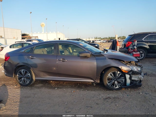 Honda Civic Ex-t 2018 JHMFC1F38JX030475 Image 12