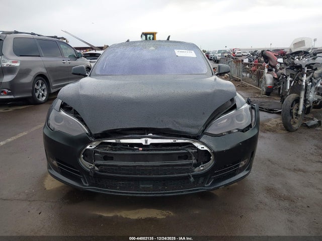 5YJSA1E25FF118321 Tesla MODEL S