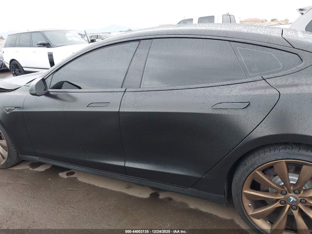 5YJSA1E25FF118321 Tesla MODEL S