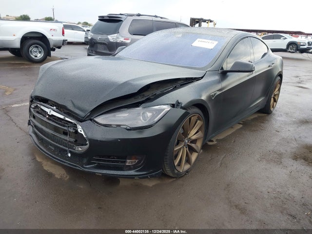 2015 TESLA MODEL S 5YJSA1E25FF118321 Photo 1