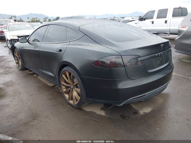2015 TESLA MODEL S 5YJSA1E25FF118321 Photo 2
