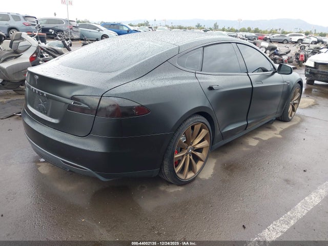 2015 TESLA MODEL S 5YJSA1E25FF118321 Photo 3