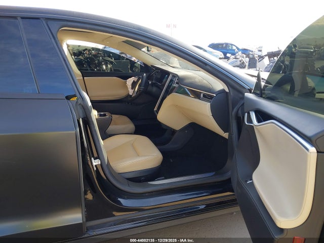 2015 TESLA MODEL S 5YJSA1E25FF118321 Photo 4