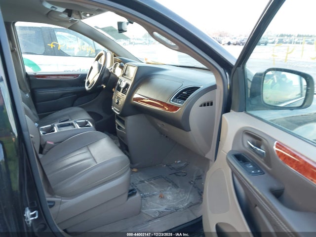 2C4RC1BG8FR583608 Chrysler Town &amp; Country Touring