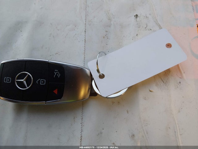 W1N4M4HB0RW353473 Mercedes-Benz Glb 250 4matic