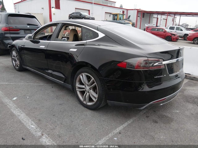 2014 TESLA MODEL S 5YJSA1H16EFP56479 Photo 2