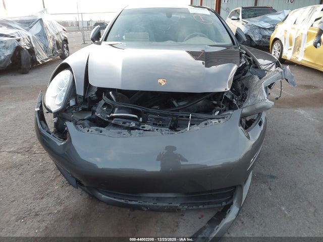 Продаж на аукціоні авто 2016 Porsche Panamera S, vin: WP0AB2A7XGL050189, номер лоту: 44002200