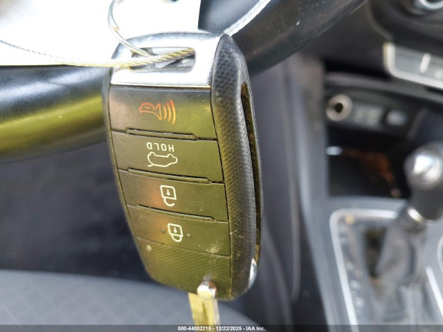 5XYPG4A39JG348949 KIA Sorento 2.4l Lx