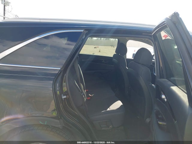 5XYPG4A39JG348949 KIA Sorento 2.4l Lx