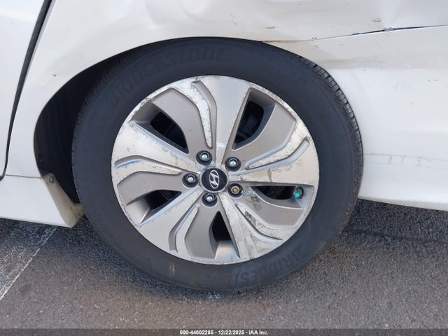 2015 Hyundai Sonata Hybrid Limited მანქანა იყიდება აუქციონზე, vin: KMHEC4A42FA136392, აუქციონის ნომერი: 44002285