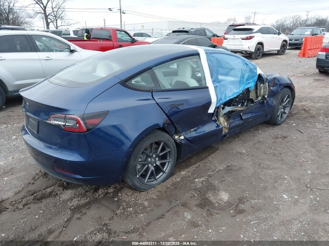2021 TESLA MODEL 3 5YJ3E1EA7MF870258 Photo 3