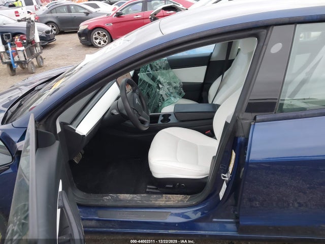 2021 TESLA MODEL 3 5YJ3E1EA7MF870258 Photo 4