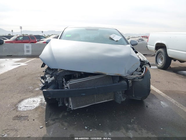 KMHD74LF4HU385258 Hyundai ELANTRA SE