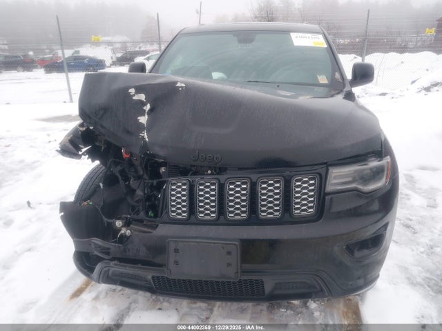 1C4RJFAGXNC113768 Jeep Grand Cherokee Wk Laredo X 4x4
