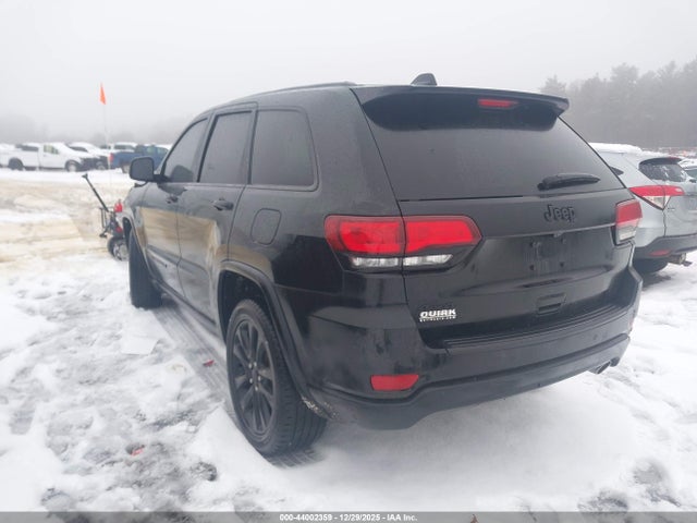1C4RJFAGXNC113768 Jeep Grand Cherokee Wk Laredo X 4x4