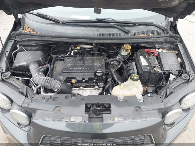 1G1JE6SB1F4210236 Chevrolet Sonic Ltz Auto