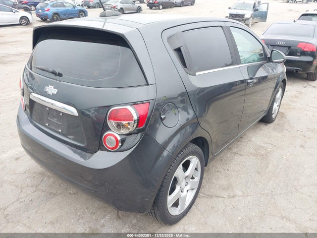 1G1JE6SB1F4210236 Chevrolet Sonic Ltz Auto