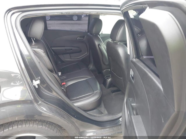1G1JE6SB1F4210236 Chevrolet Sonic Ltz Auto
