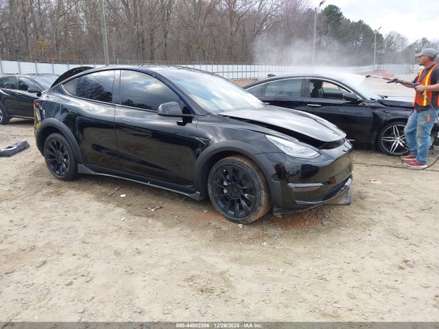 2023 TESLA MODEL Y 7SAYGDEE8PA110476