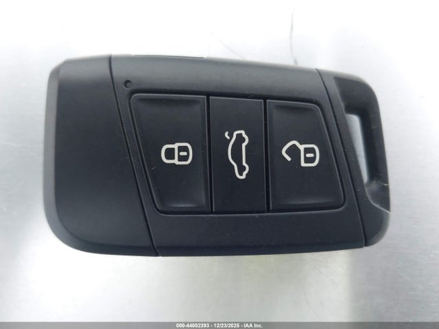 2023 VOLKSWAGEN TAOS 3VVCX7B2XPM375063 Photo 10