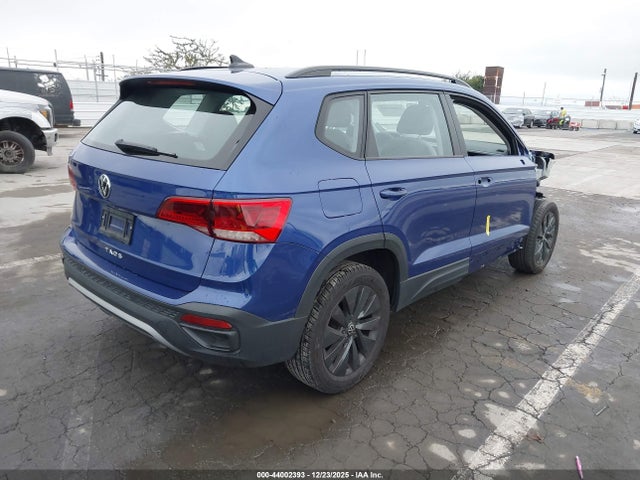 2023 VOLKSWAGEN TAOS 3VVCX7B2XPM375063 Photo 3