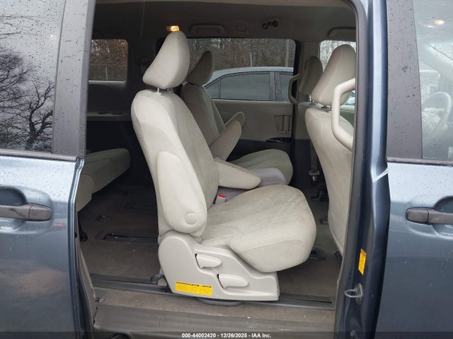 Aukcja sprzedaży 2014 Toyota Sienna L V6 7 Passenger, vin: 5TDZK3DC0ES500638, numer aukcji: 44002420