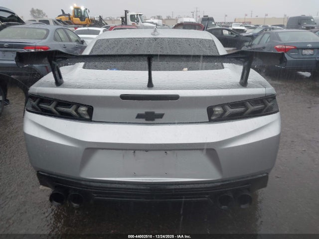 1G1FB1RS2J0172054 Chevrolet Camaro 1lt
