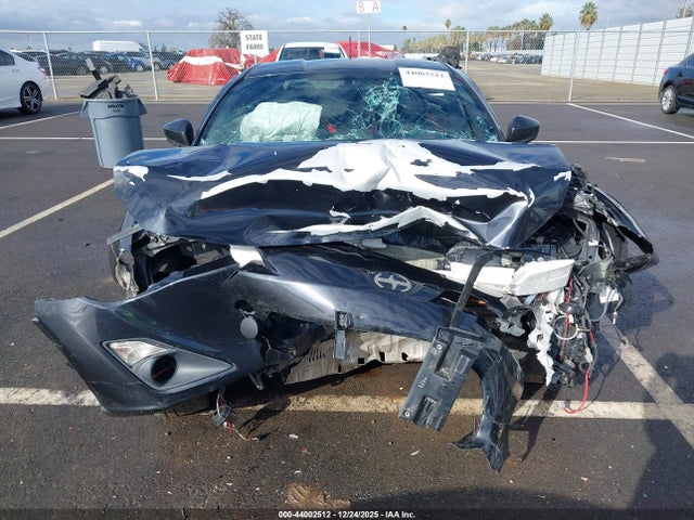 JF1ZNAA14E9700621 Scion FR-S