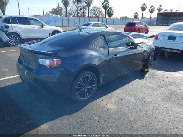 JF1ZNAA14E9700621 Scion FR-S
