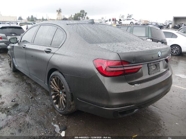 2016 BMW 750I WBA7F0C59GGM20875 Photo 2