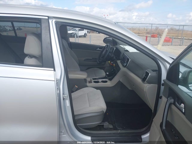 2017 KIA SPORTAGE KNDPM3AC0H7234302 Photo 4