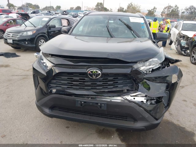 2T3H1RFV4LC059268 Toyota RAV4 LE
