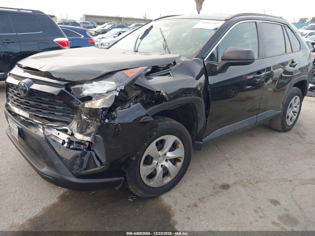 2T3H1RFV4LC059268 Toyota RAV4 LE