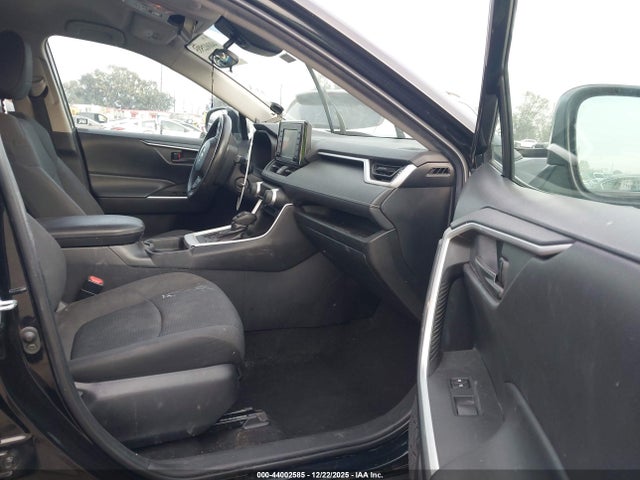 2T3H1RFV4LC059268 Toyota RAV4 LE